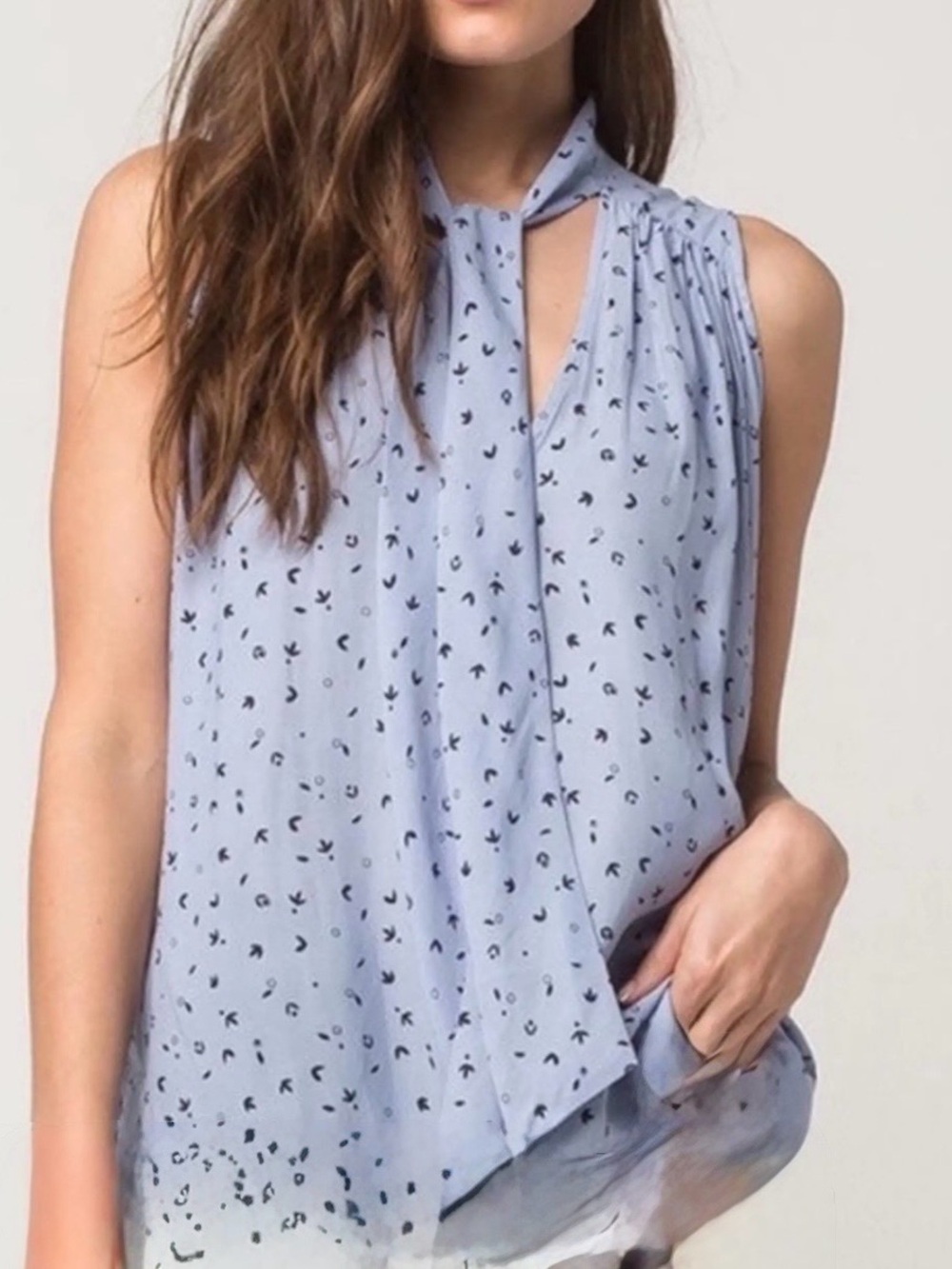 Free People Light Blue Sleeveless Tie-Neck Printed Blouse Hi-Low